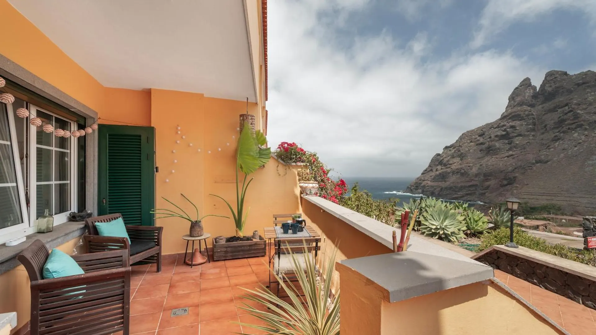 La Casa De Los Viajeros Punta Del Hidalgo İspanya